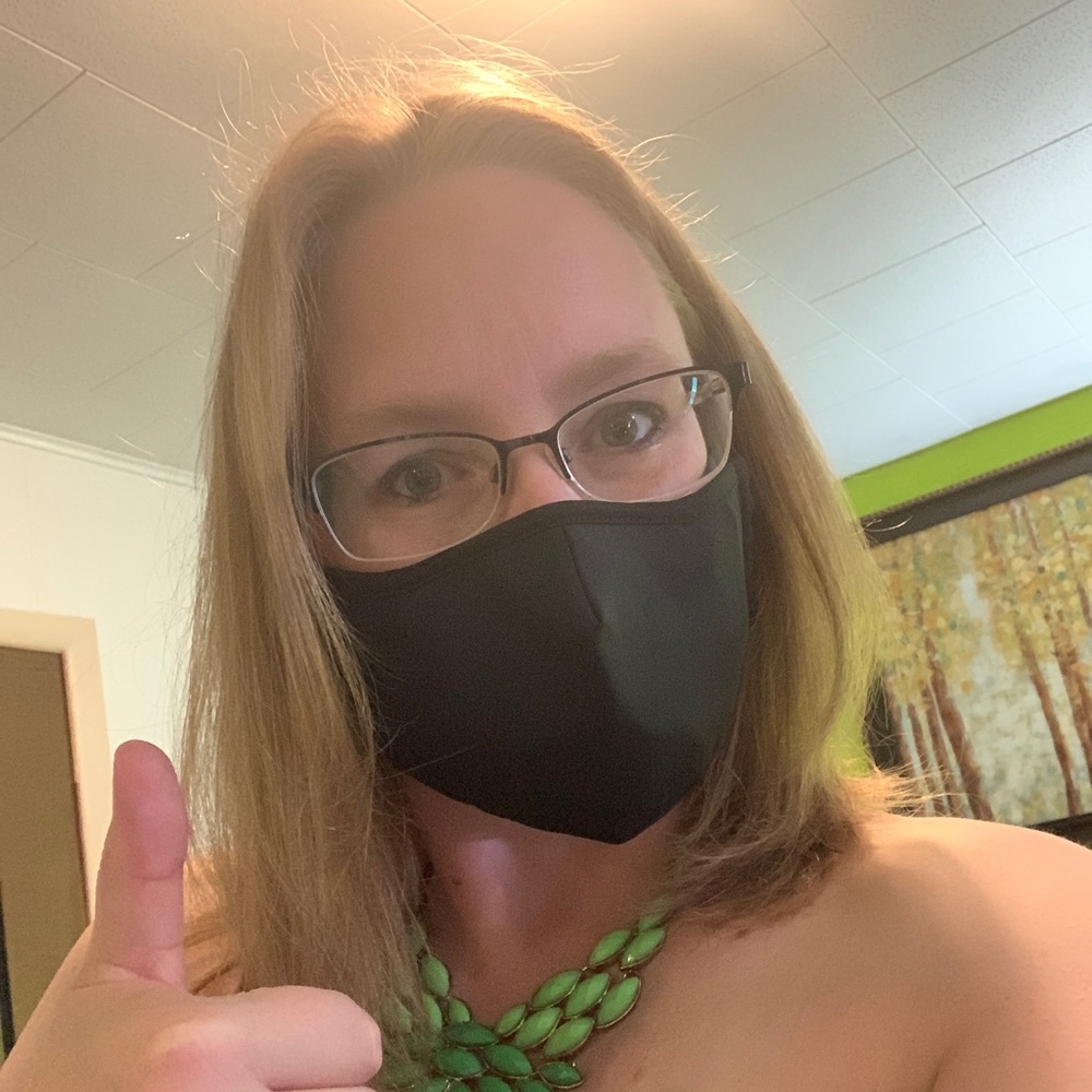 Meet your Posher, Adrienne